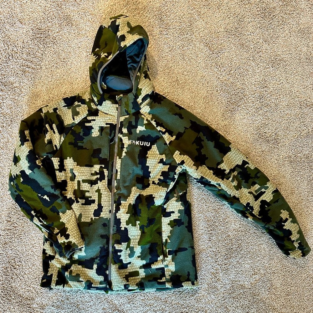 Kuiu Proximity Hooded Insulated Jacket in Verde